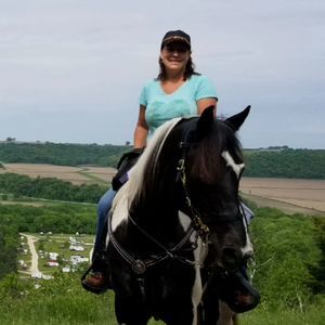 Meet your Posher, Connie